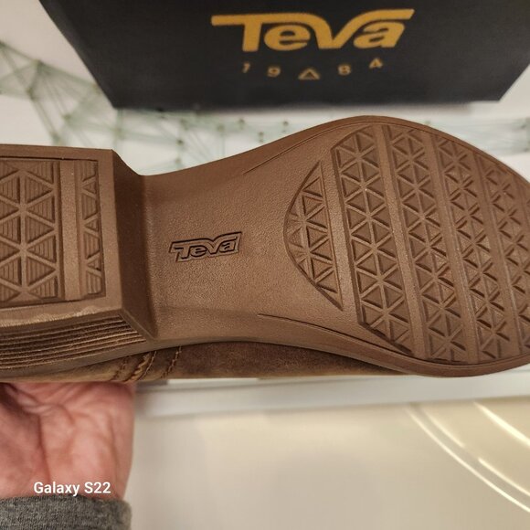 Teva Anaya Brown Booties. NIB. Size 6.5 - Picture 7 of 15